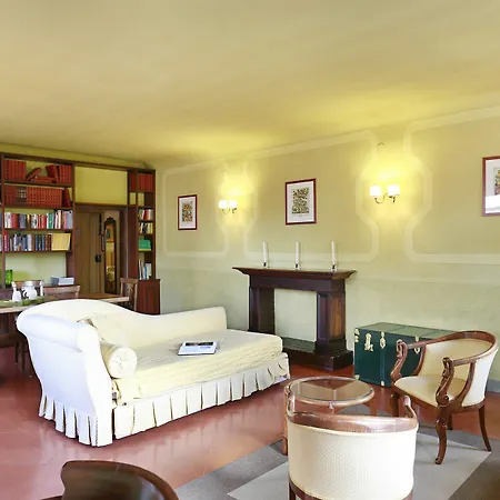 Via Santo Spirito 6 * Floransa